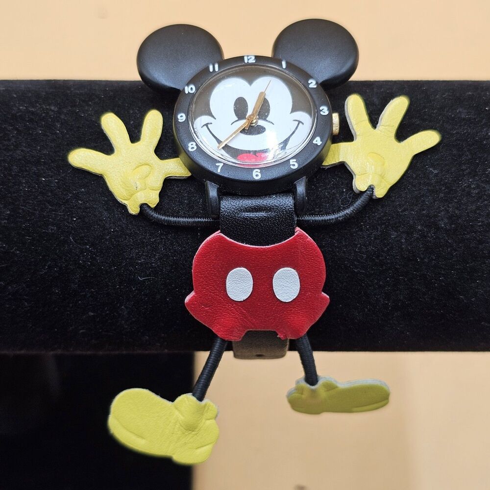 Vintage Lorus Disney Mickey Mouse 3D Character Watch V821-0280 Japan RARE Runs